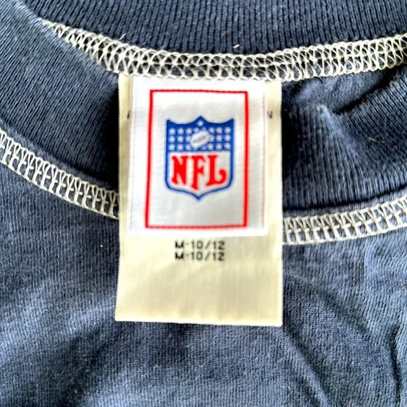 NFL Bears long-sleeved shirt. Medium. - Picture 4 of 5